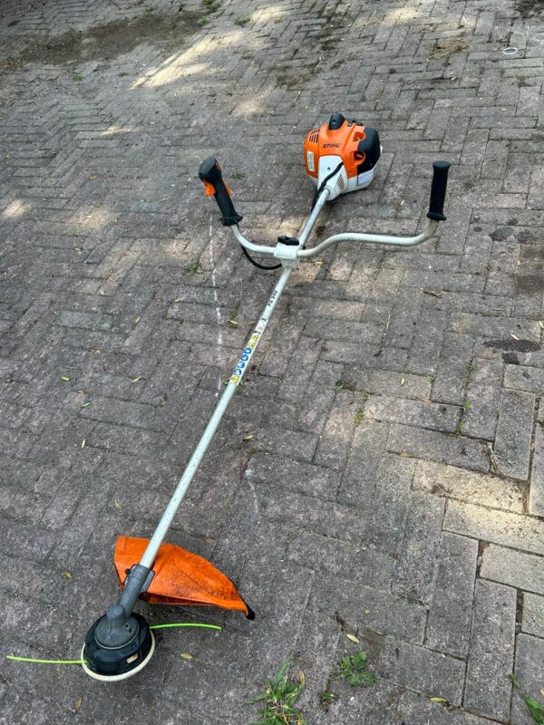 Decespugliatore Stihl FS 240 Ceccanti Macchine Agricole 04